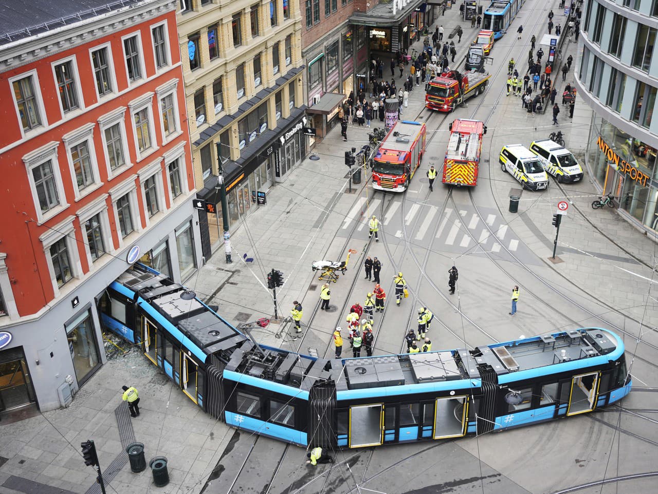 V Osle sa vykoľajila električka