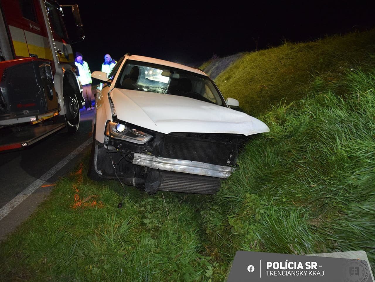 Opitý vodič nabúral ukradnuté auto v Bánovciach nad Bebravou