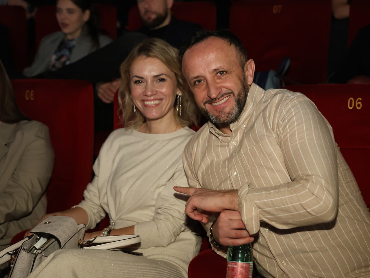 Premiéra seriálu Sľub. Na snímke Ondrej Kandráč s manželkou