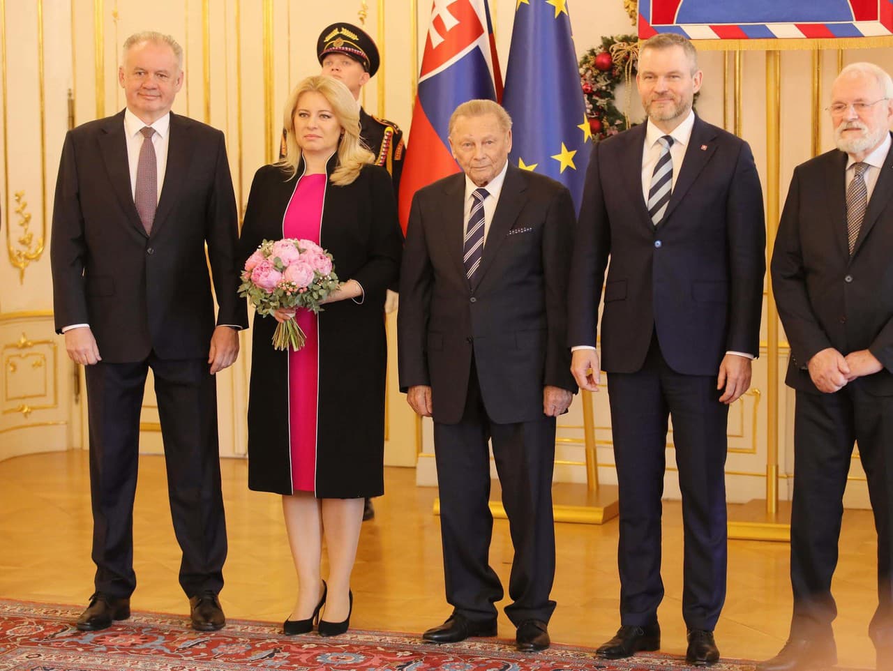 Bývalí prezidenti a súčasná hlava štátu Peter Pellegrini v Prezidentskom paláci.