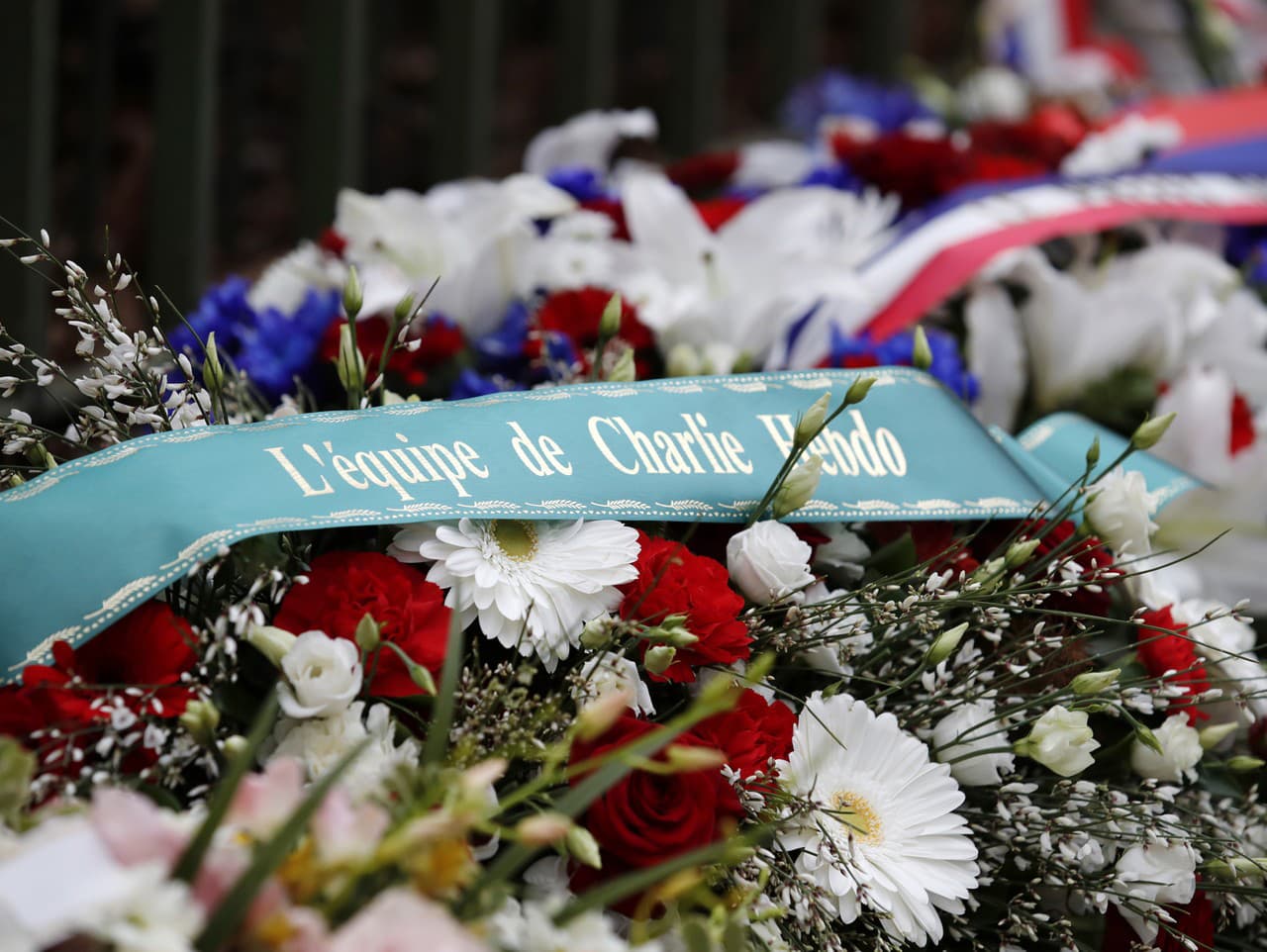 Spomienka na 4. výročie útoku na redakciu satirického magazínu Charlie Hebdo vo francúzskej metropole.