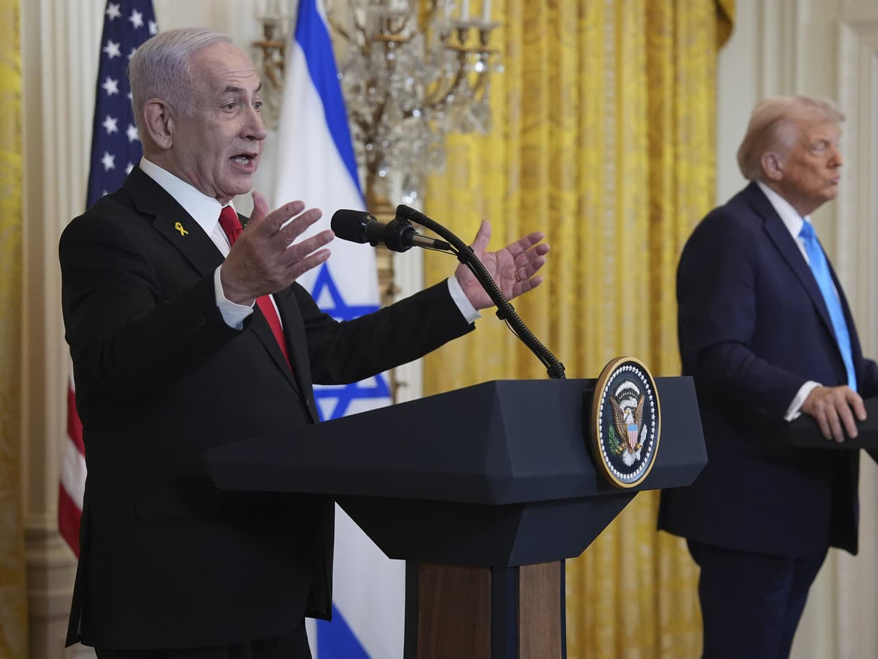 Americký prezident Donald Trump (vpravo) a izraelský premiér Benjamin Netanjahu.