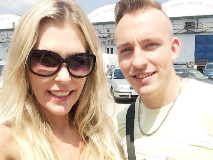 Filip Hakl s mamou Monikou