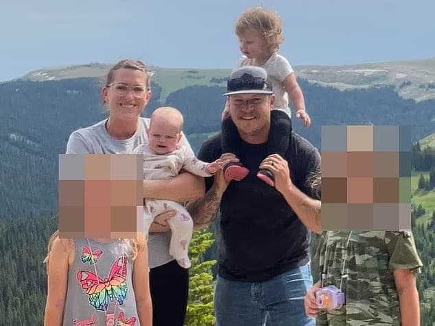 Matka zabila svoje 4 dcéry a potom zbraň otočila proti sebe