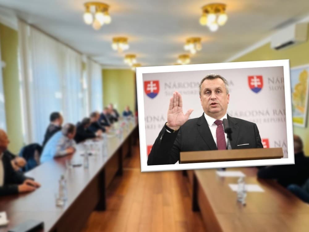 Poslanec Roman Michalko sa stane novým členom SNS.