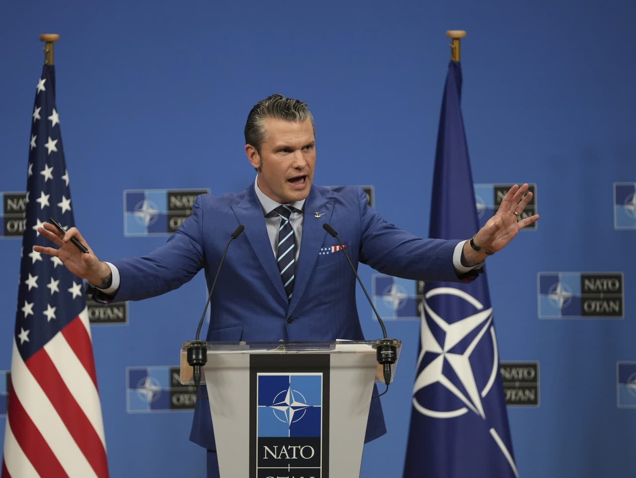 Minister obrany USA Pete Hegseth