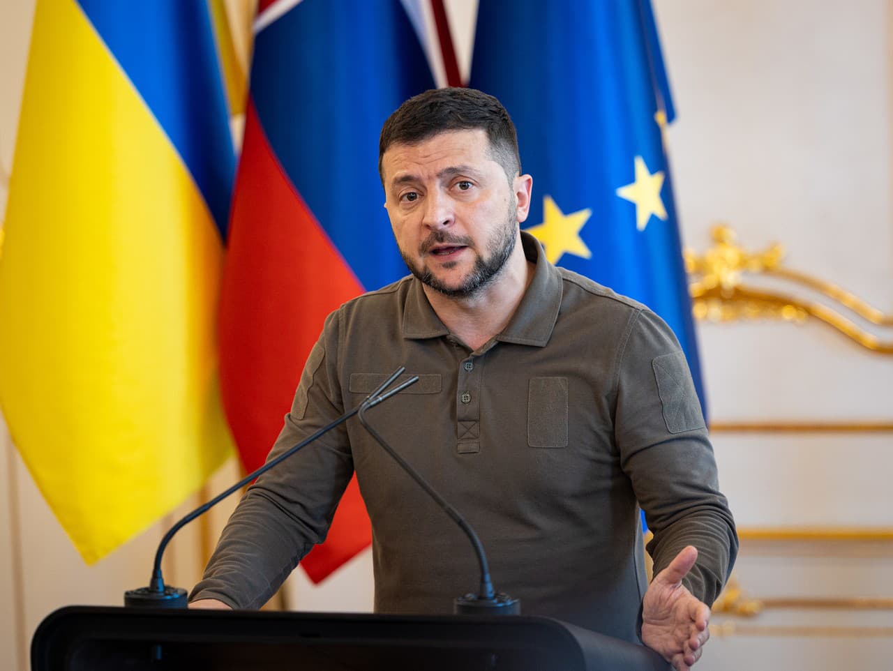 Ukrajinský prezident Volodymyr Zelenskyj v Prezidentskom paláci v Bratislave počas oficiálnej návštevy Slovenskej republiky (7. júl 2023)