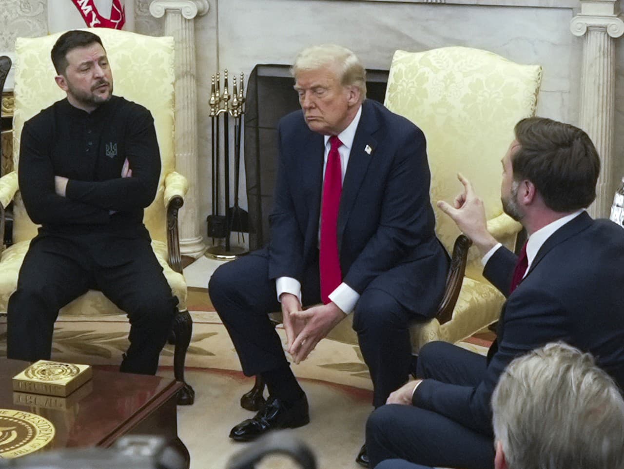 Americký prezident Donald Trump a ukrajinský prezident Volodymyr Zelenskyj počas stretnutia v Oválnej pracovni Bieleho dom.