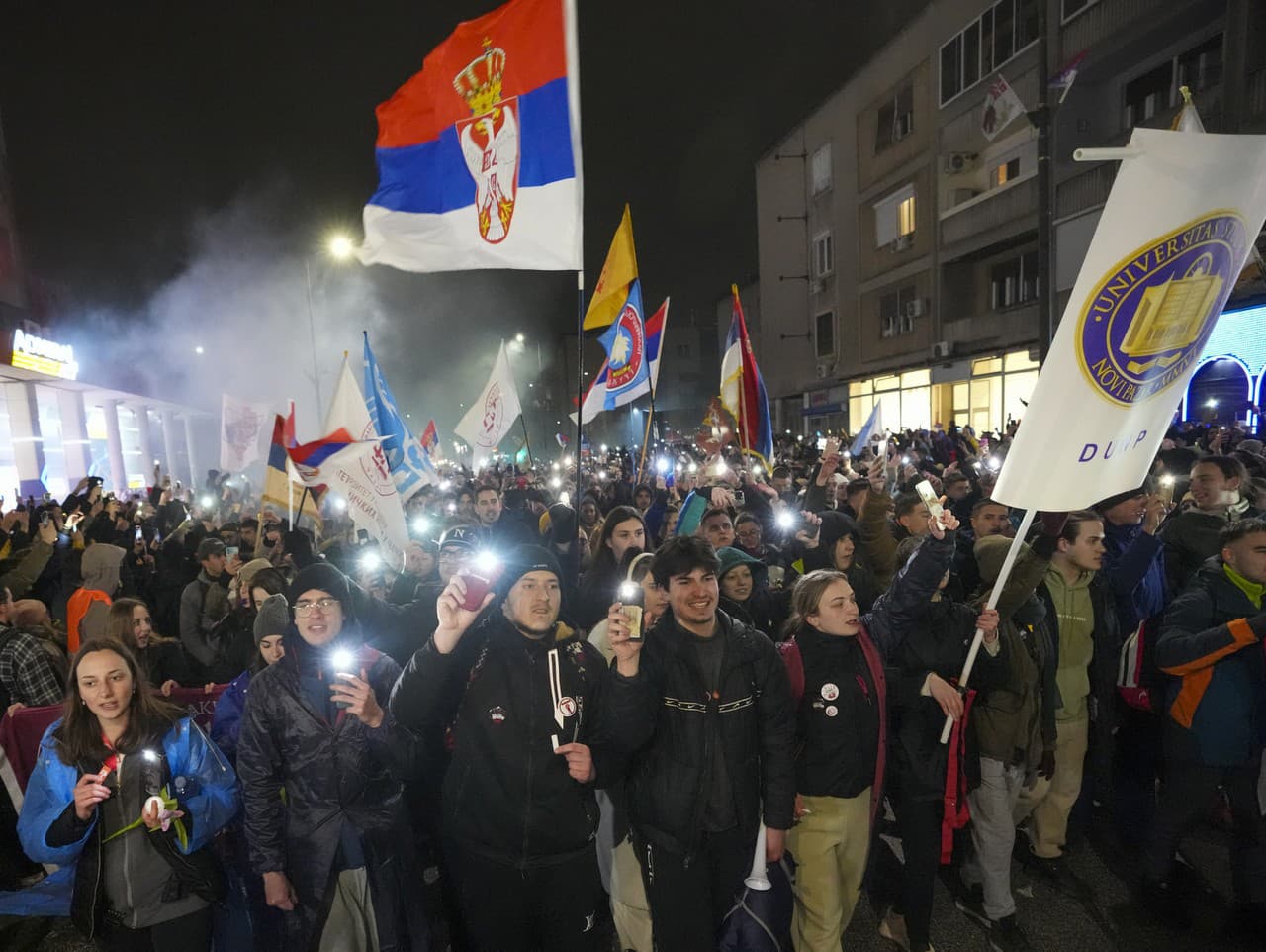 Protestujúci študenti v Srbsku.