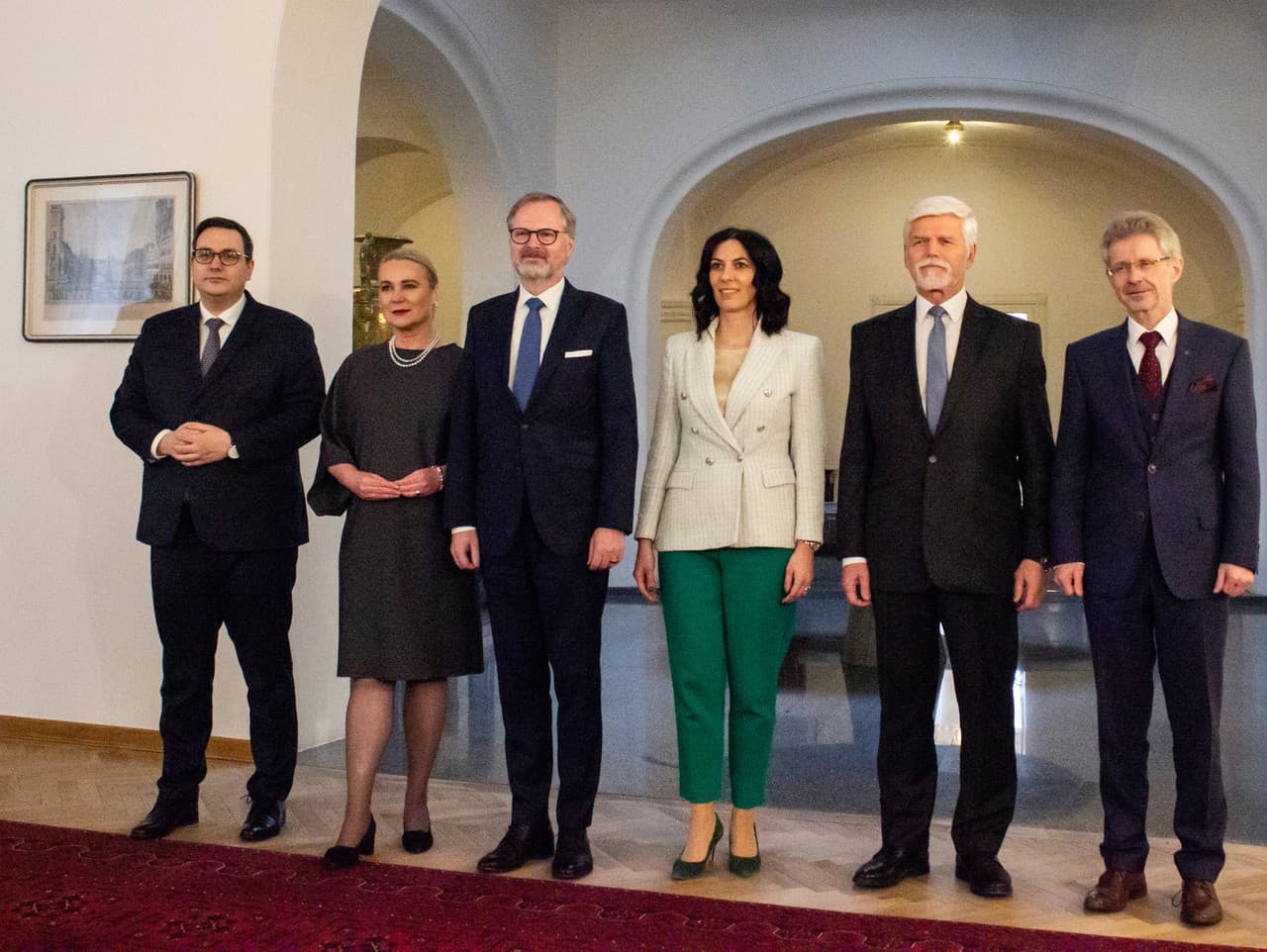 český minister zahraničných vecí Jan Lipavský, česká ministerka obrany Jana Černochová, český premiér Petr Fiala, predsedníčka Poslaneckej snemovne českého parlamentu Markéta Pekarová Adamová, český prezident Petr Pavel a predseda českého Senátu Miloš Vys