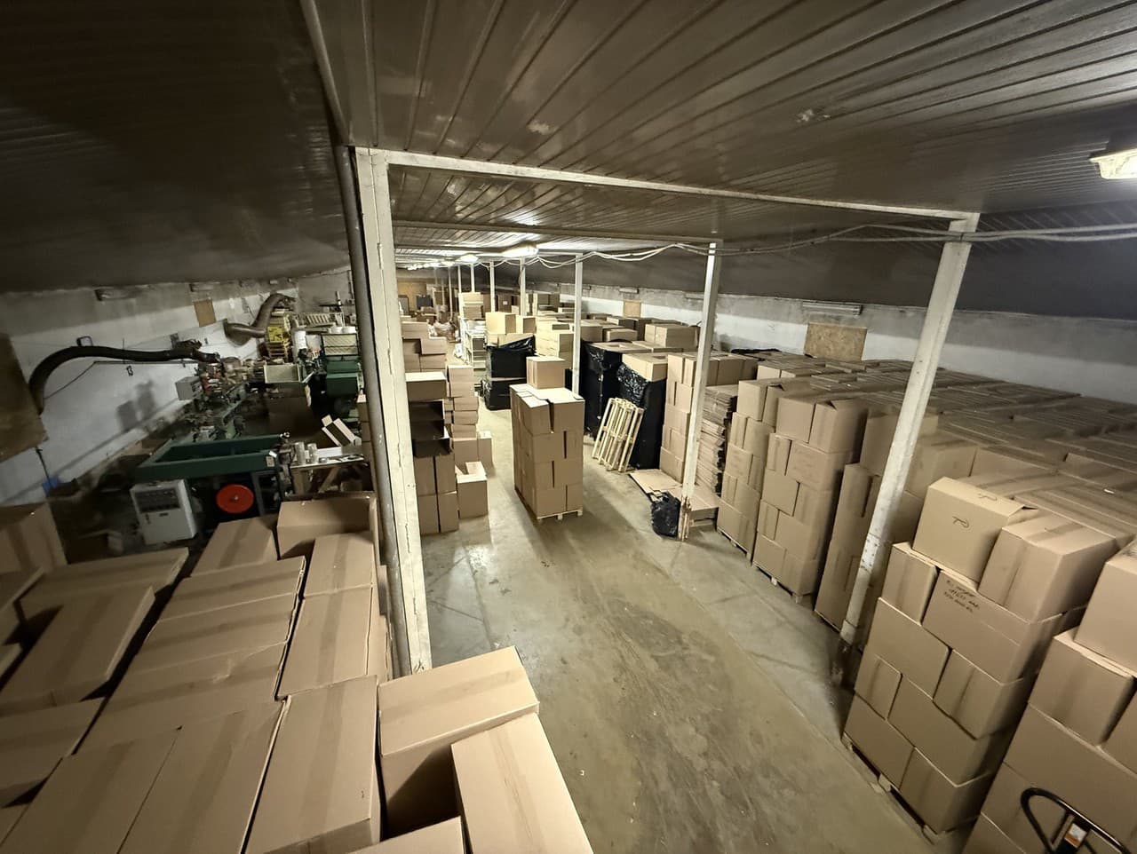 Finančná správa opäť odhalila nelegálnu výrobňu cigariet