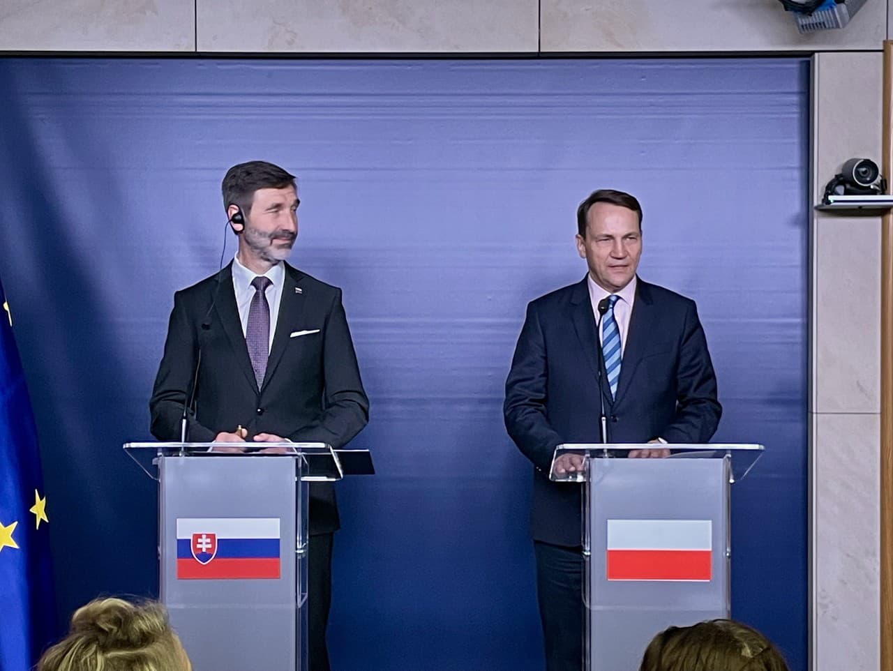 Minister zahraničných vecí a európskych záležitostí Juraj Blanár a poľský rezortný minister Radoslaw Sikorski.