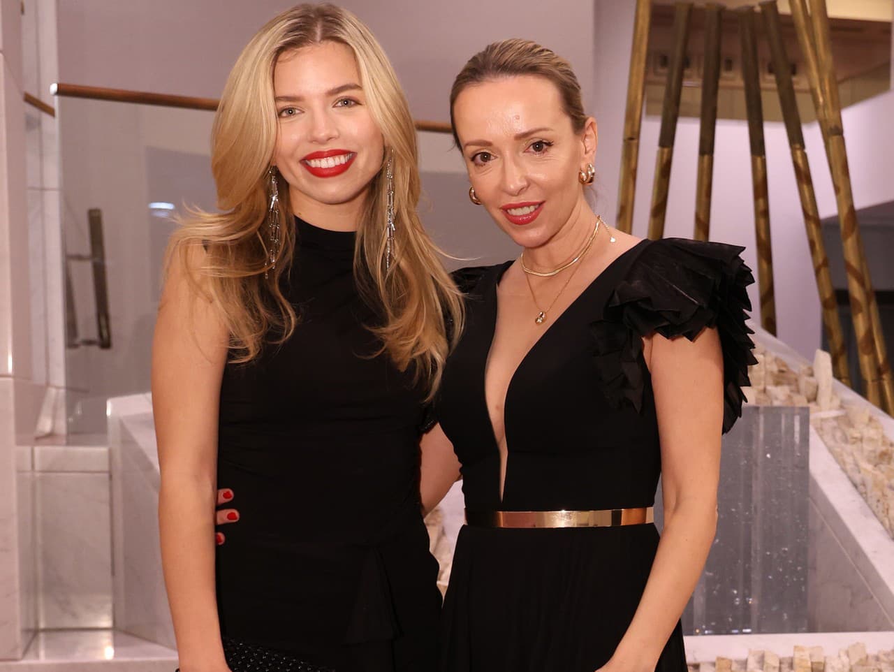 Herečka Kristína Sisková prišla na galavečer po boku oslnivej plavovlásky. Neuveríte, kto to je!