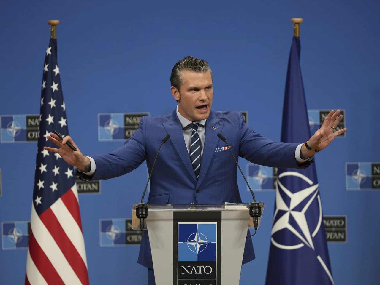 Minister obrany USA Pete Hegseth