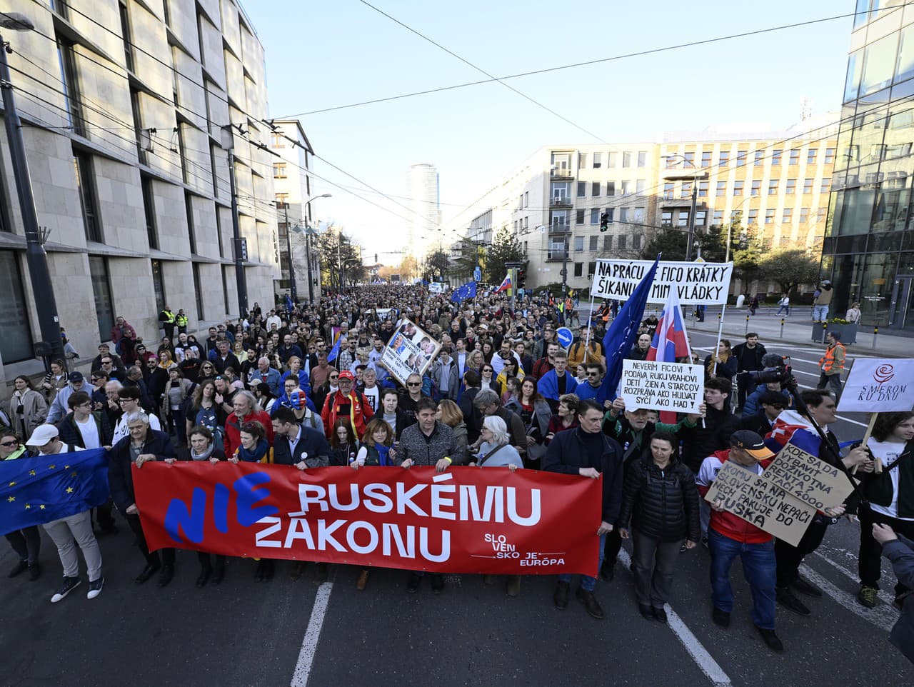 Pochod„Nie ruskému zákonu!“ v Bratislave