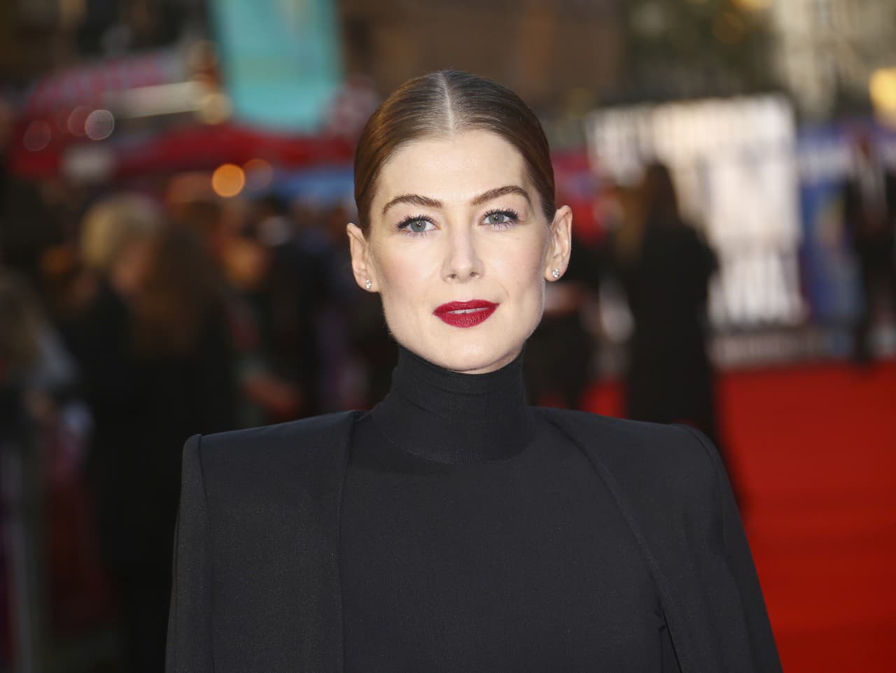 Rosamund Pike