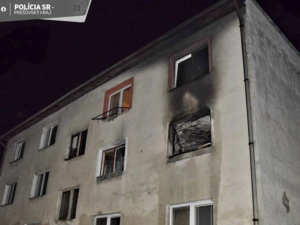 Požiar bytového domu v Bardejove