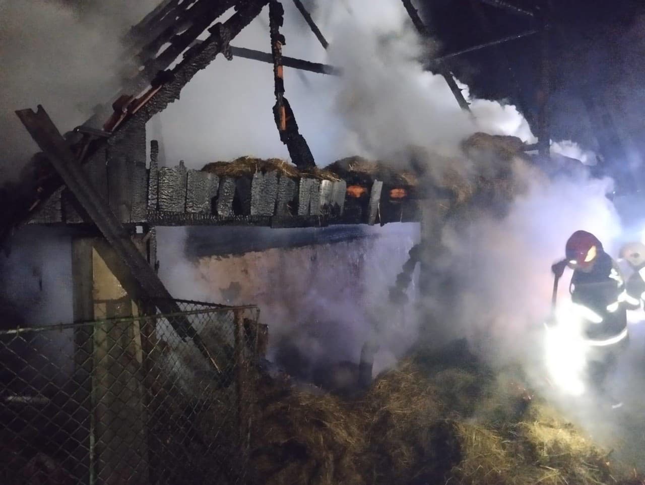 Požiar hospodárskej budovy v Bobrove