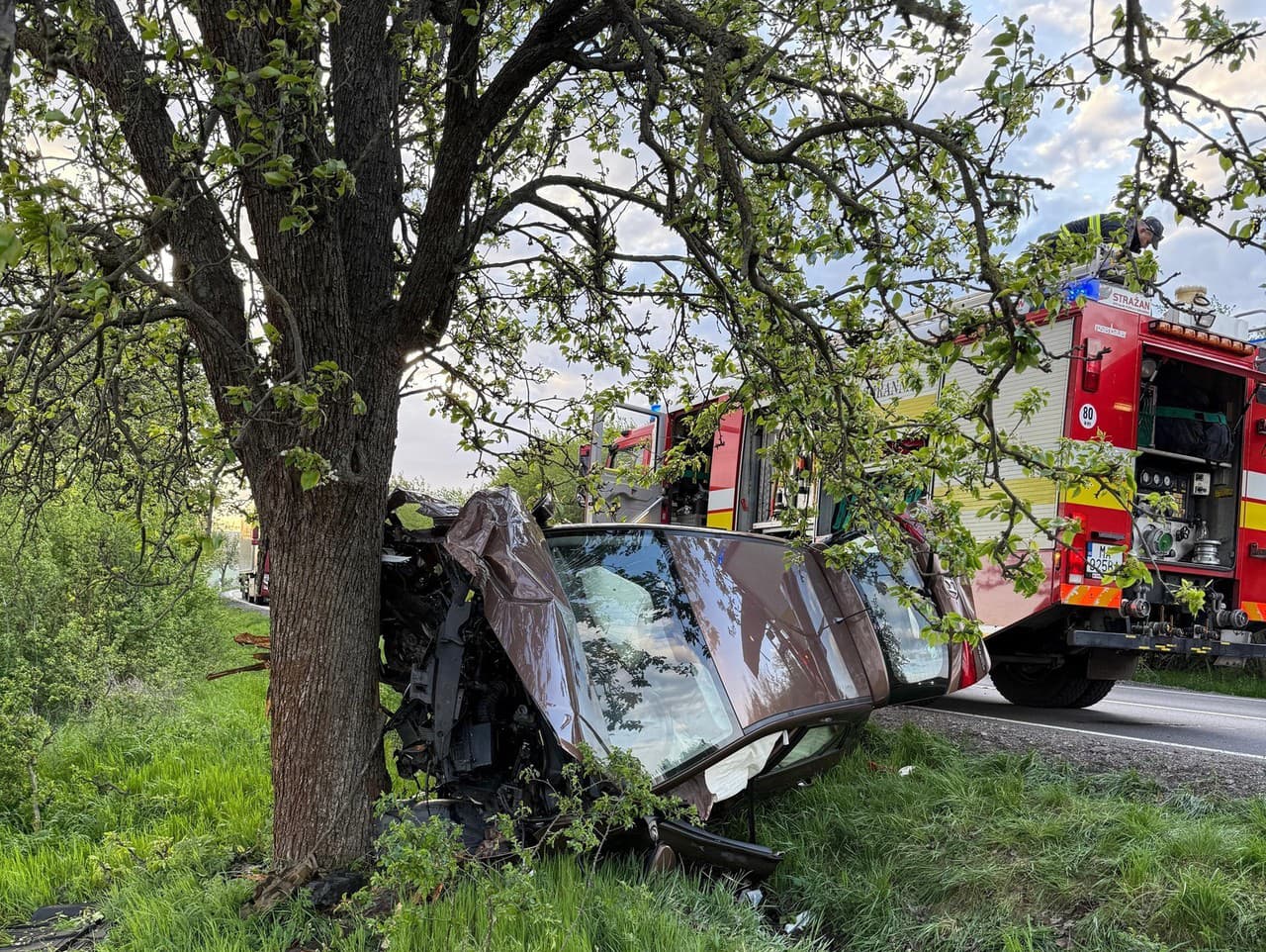 Dopravná nehoda na ceste za obcou Sološnica smerom na Rohožník (okr. Malacky)