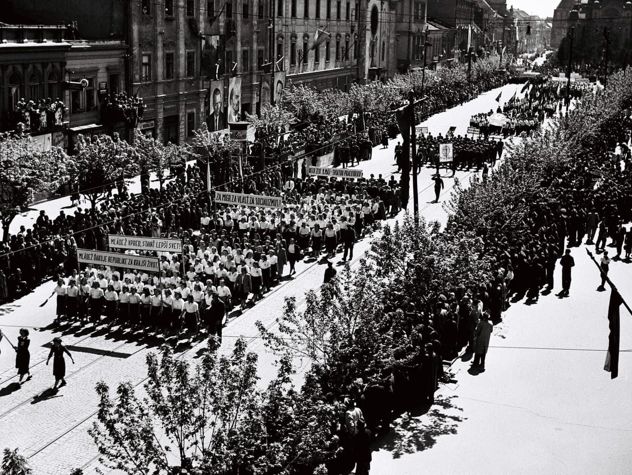 Oslavy 1. mája v Košiciach v roku 1950