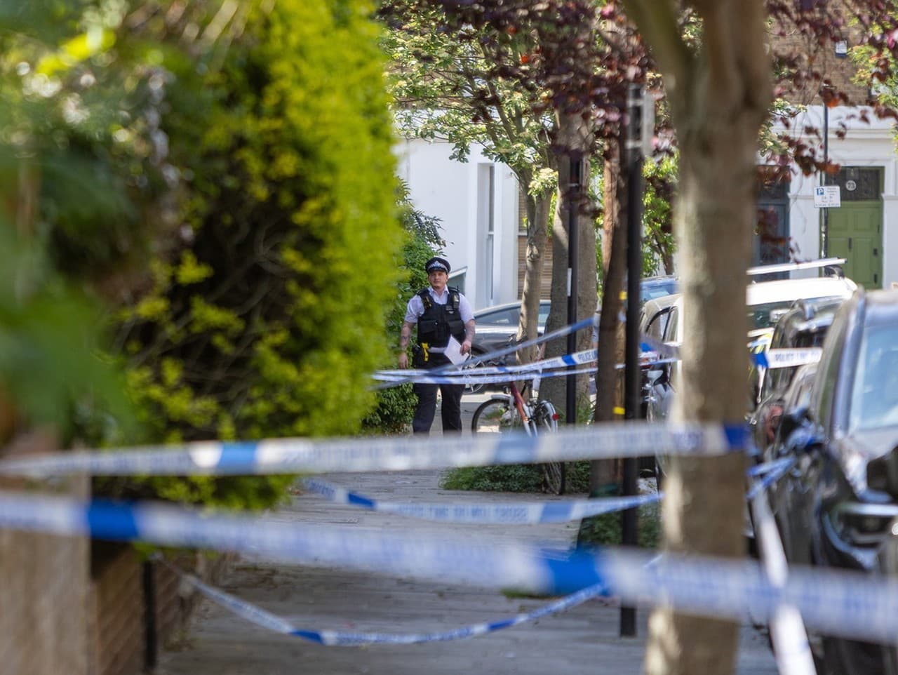 V dome Keira Starmera horelo.