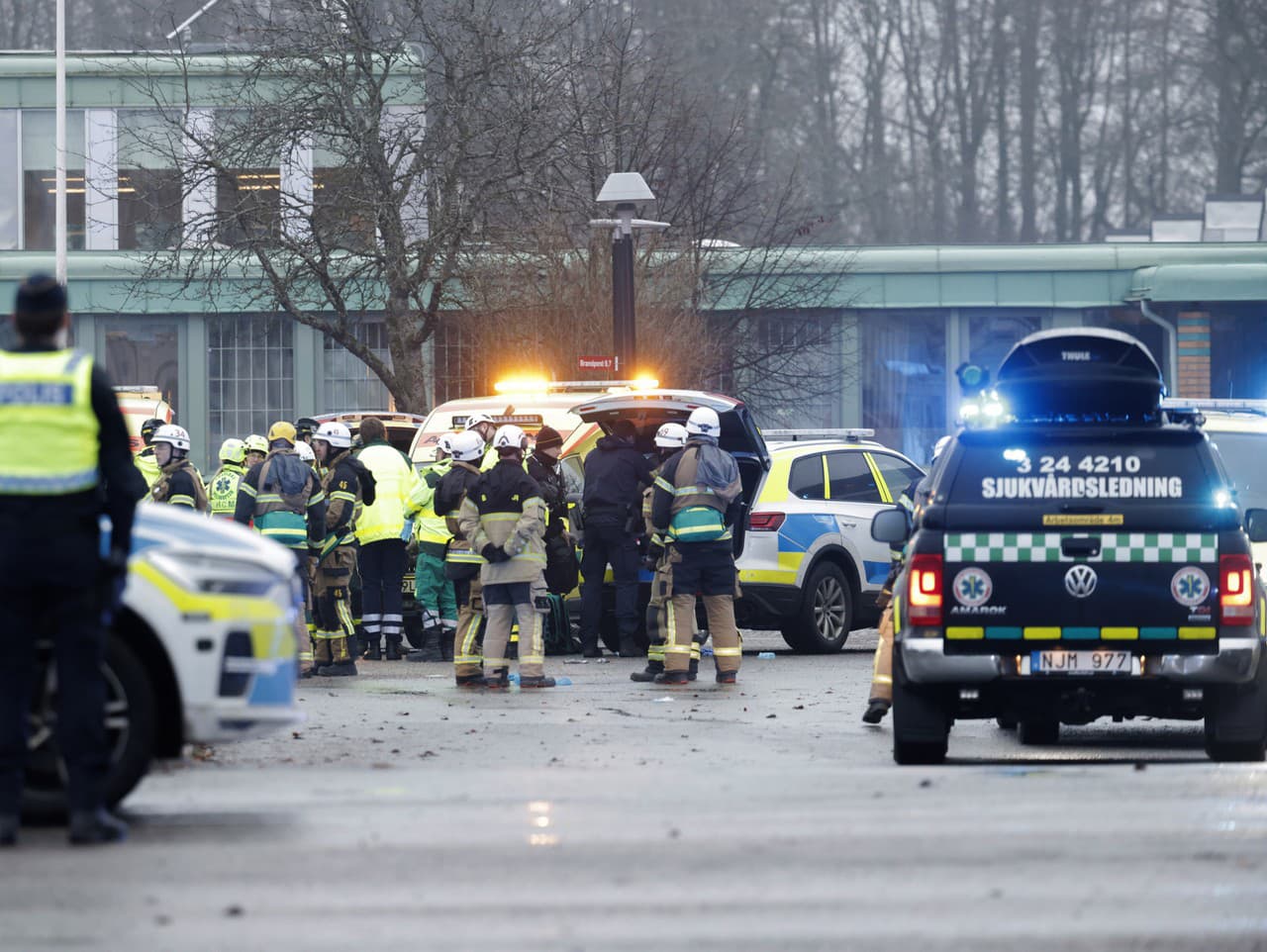 Polícia zasahuje v švédskom meste Örebro kvôli streľbe na škole