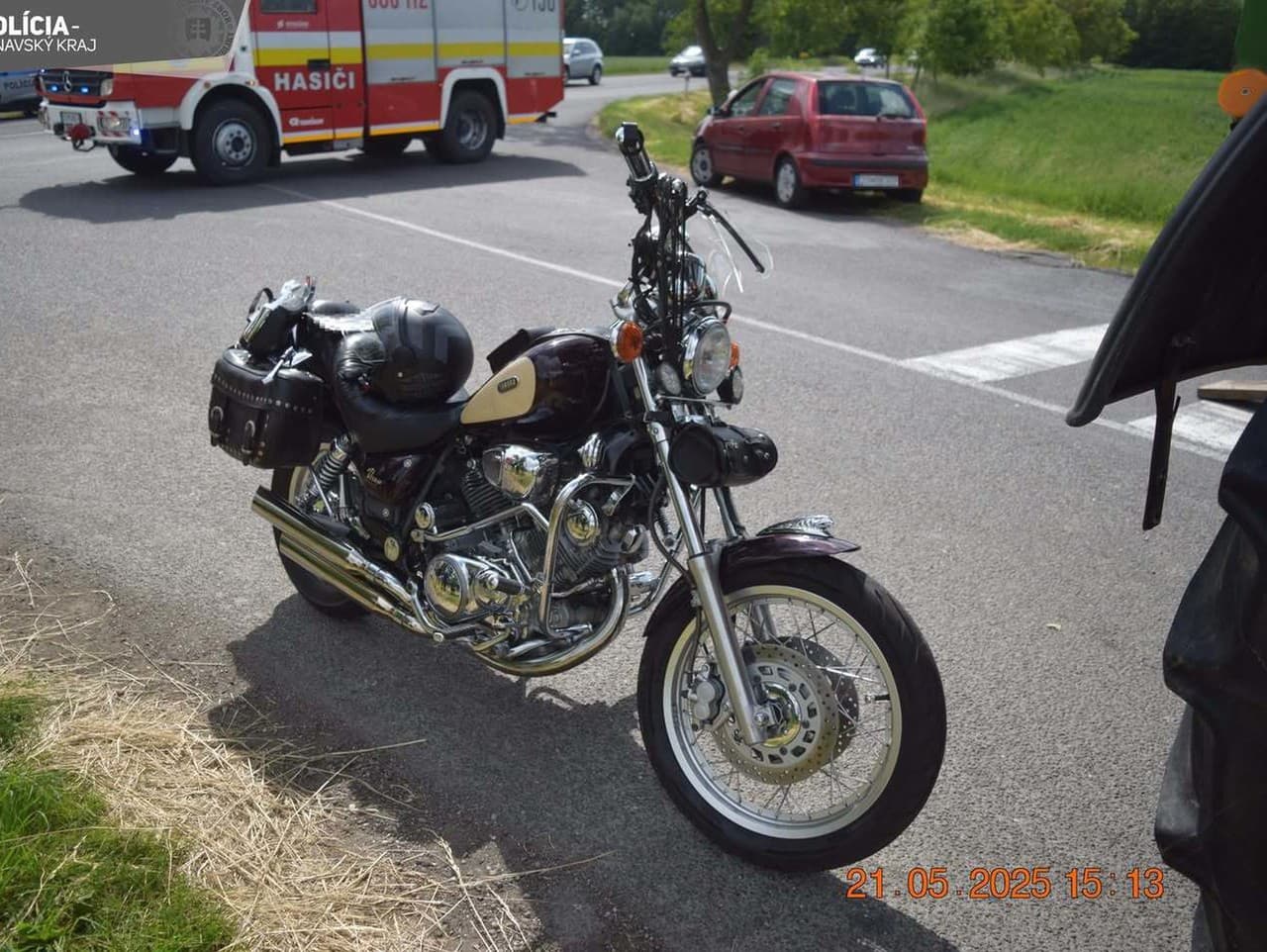 Motorkár sa zranil pri predbiehaní traktora