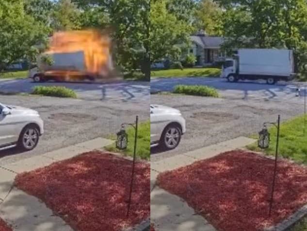 Výbuch dodávky na North Wood Dale Road v Addisone (Chicago). 