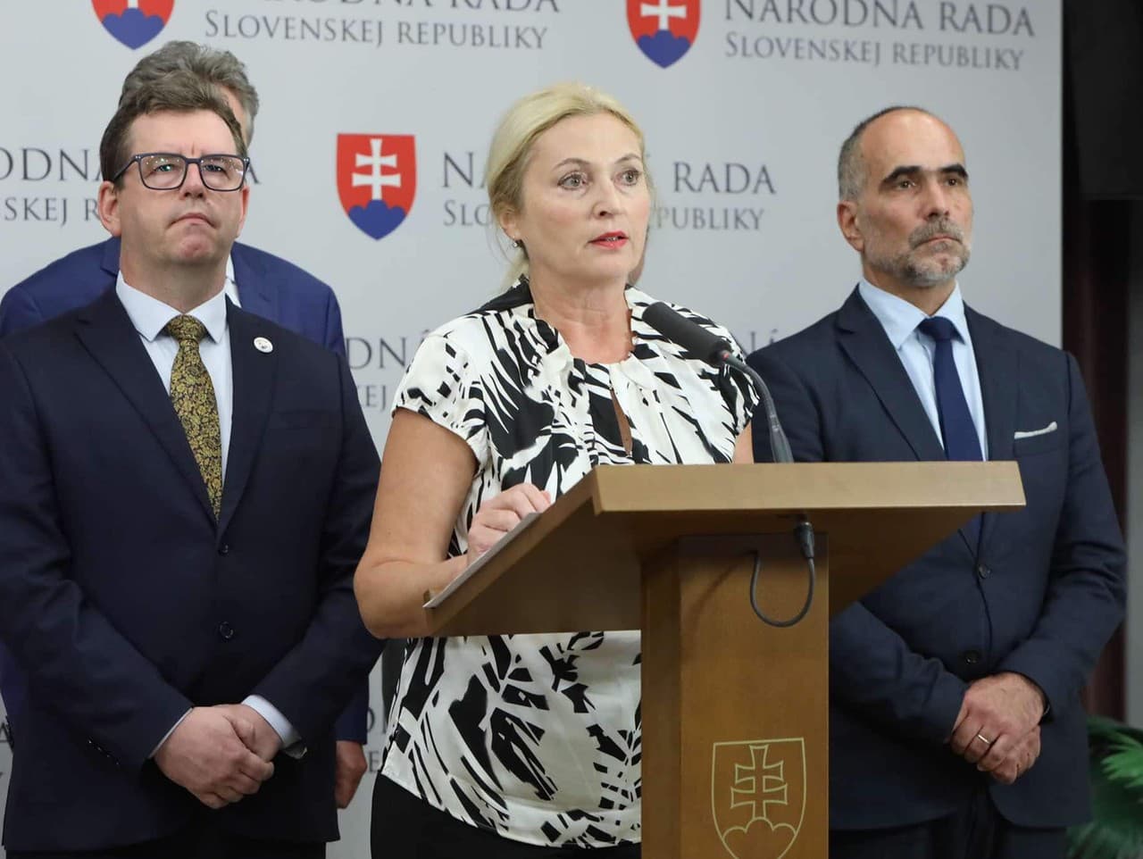 V popredí Andrea Turčanová 