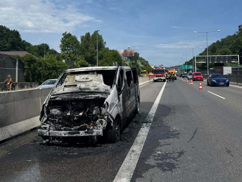 Požiar auta na moste Lafranconi