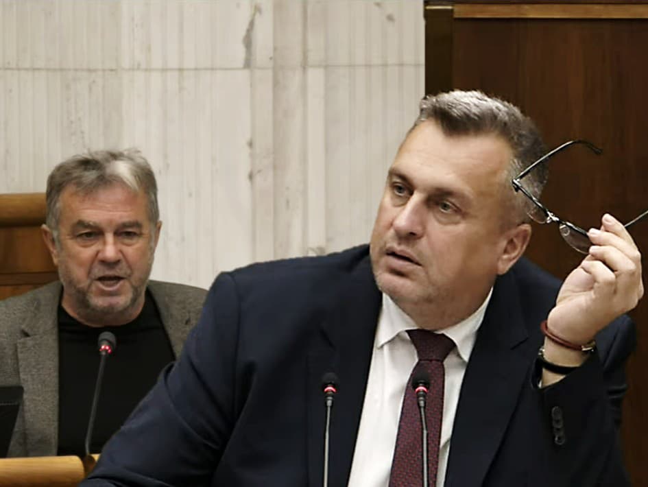Danko a Pročko sa do seba opäť pustili.