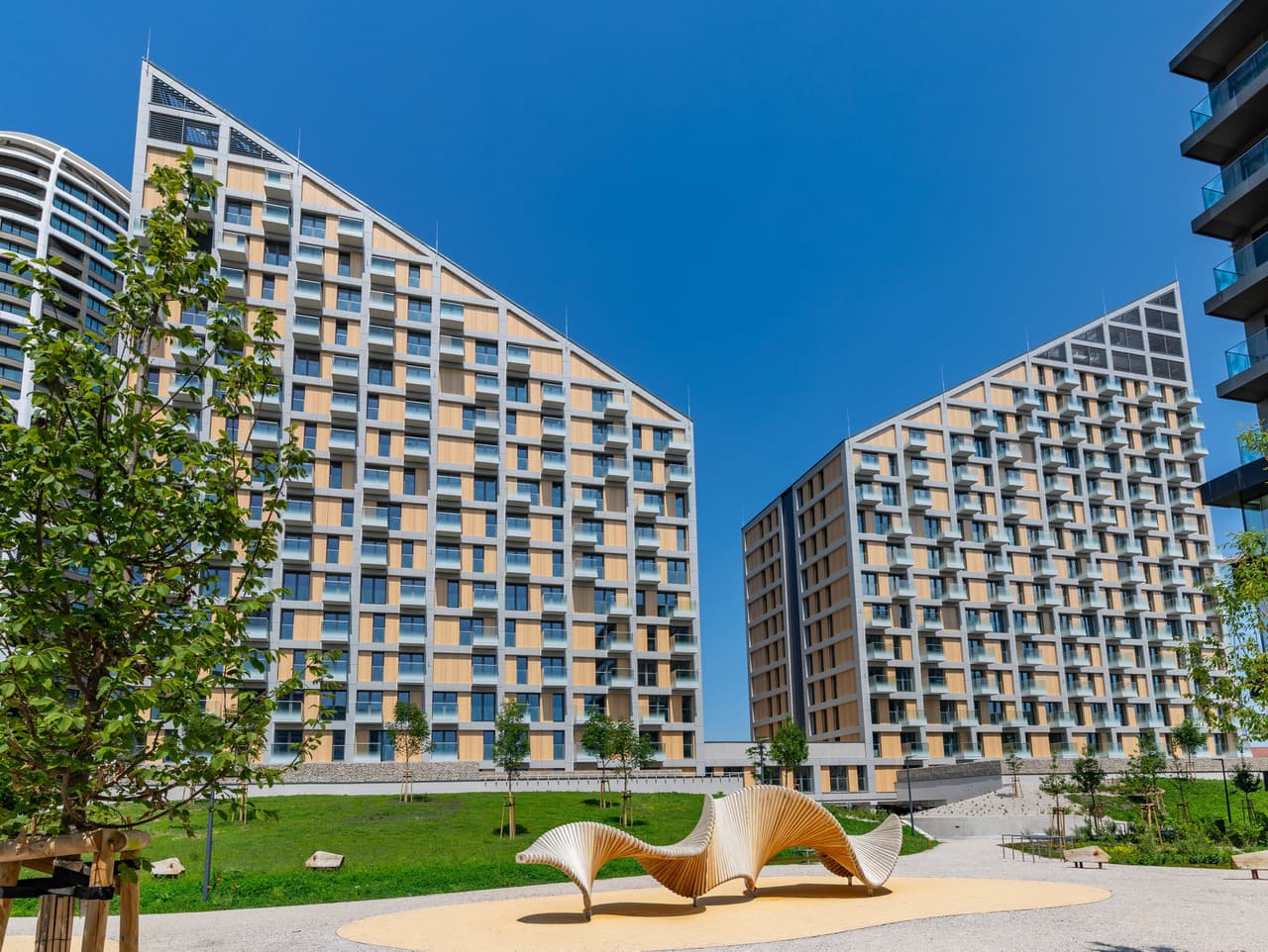 Metropolis sa stal plnohodnotnou súčasťou nového centra mesta