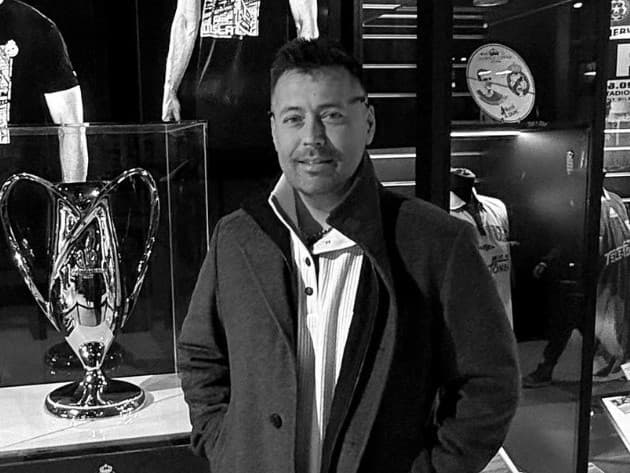 V Poľsku zomrel americký miliardár Thomas Kokosinki (†42). Mal v úmysle investovať milióny do športového klubu Wisla Krakov. 