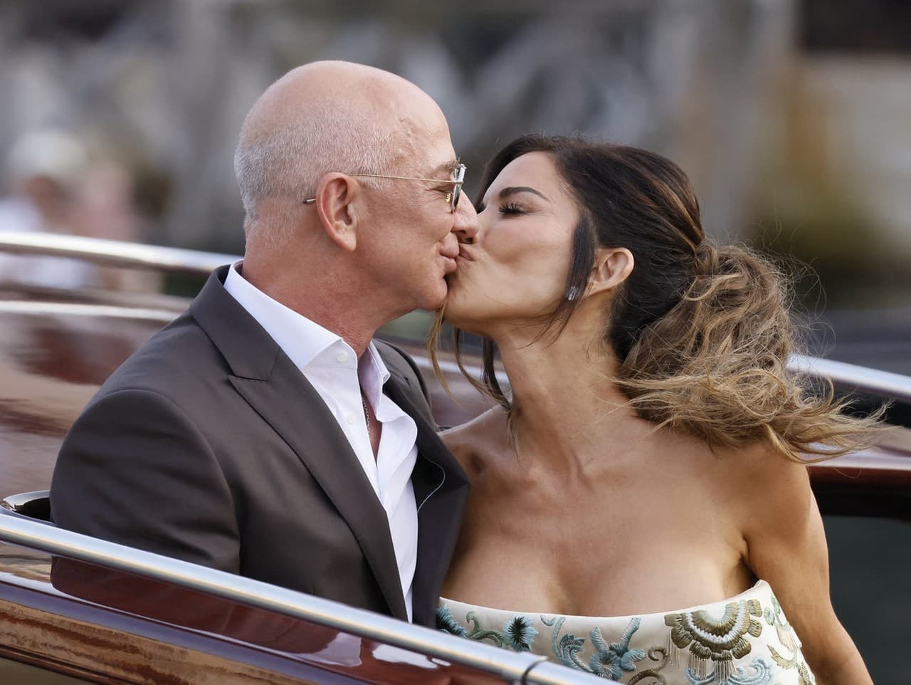 Jeff Bezos a Lauren Sanchez