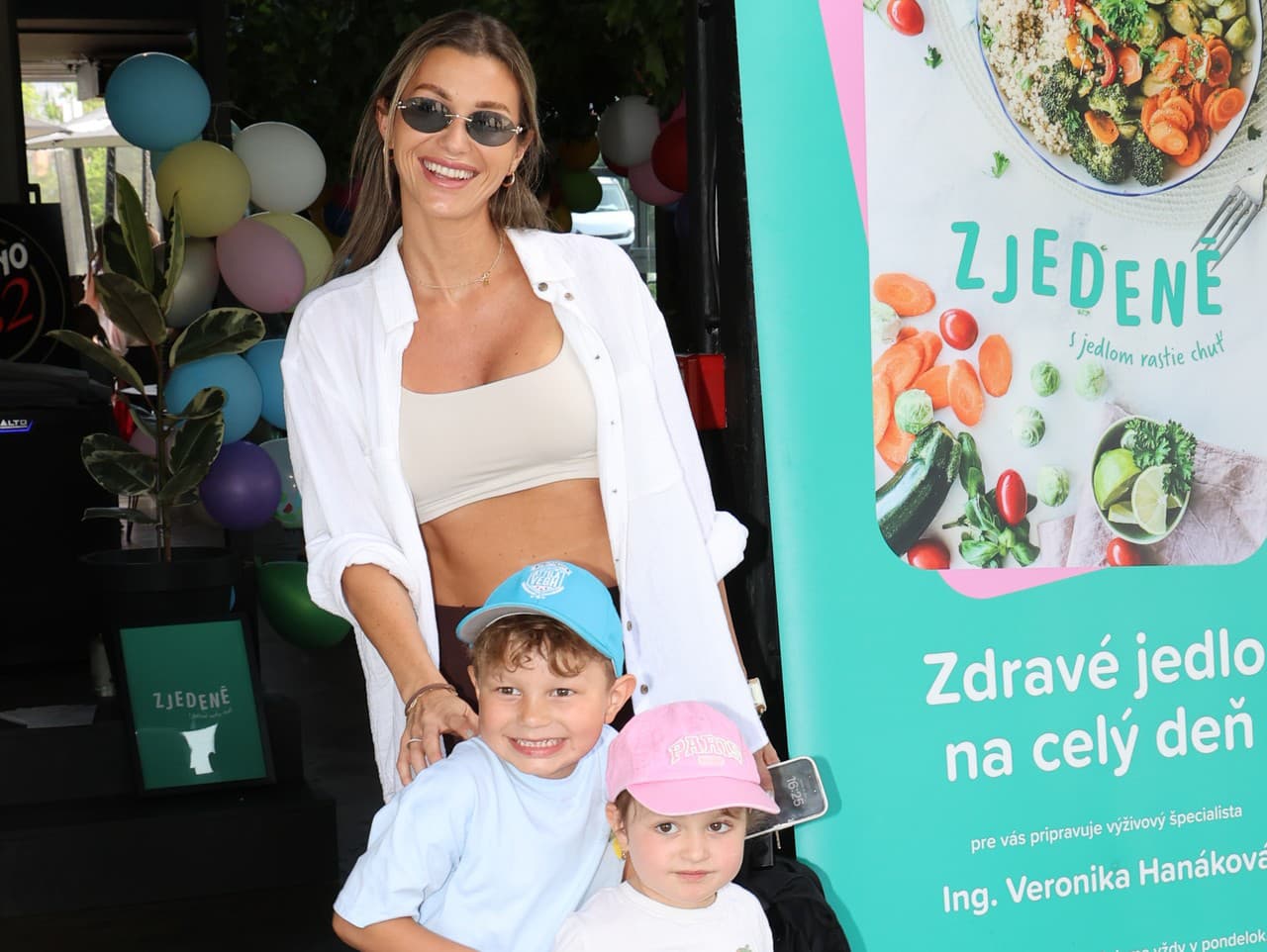 Párty plná celebritných detí, manželka Attilu Végha s deťmi