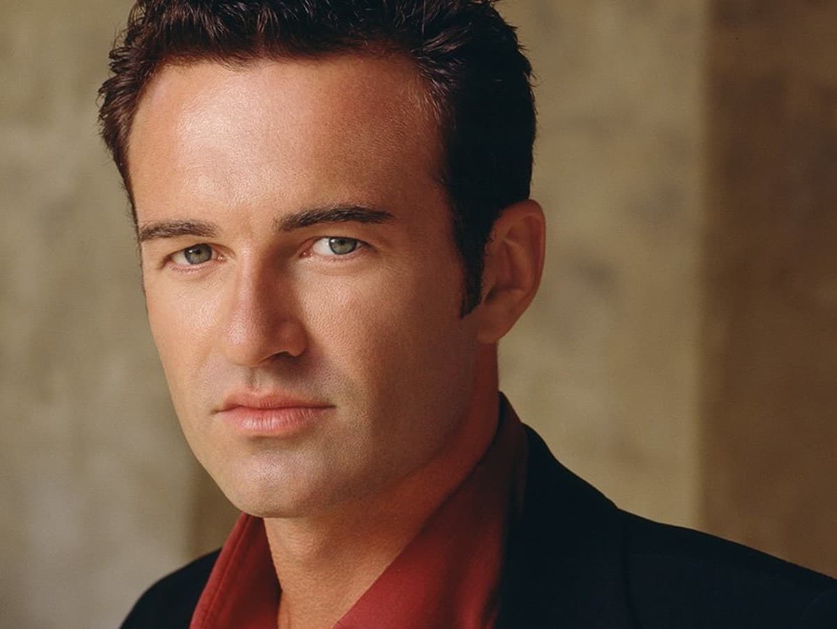 Julian Mcmahon ako Cole Turner