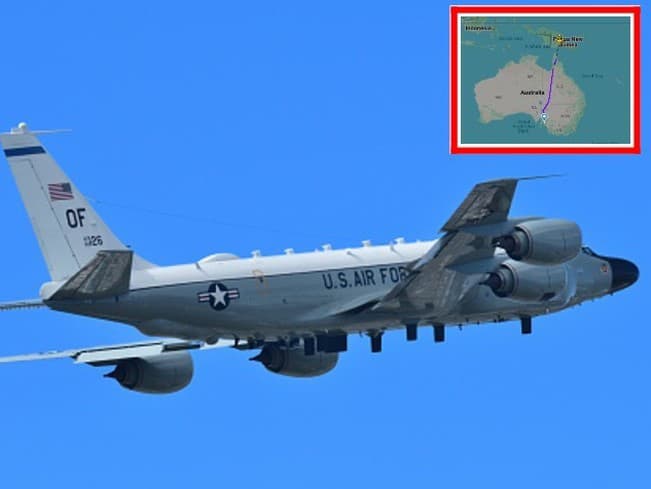Sledovacie lietadlo RC-135W Rivet Joint amerických leteckých síl USA bolo spozorované, ako pristáva v južnej časti Austrálie. 