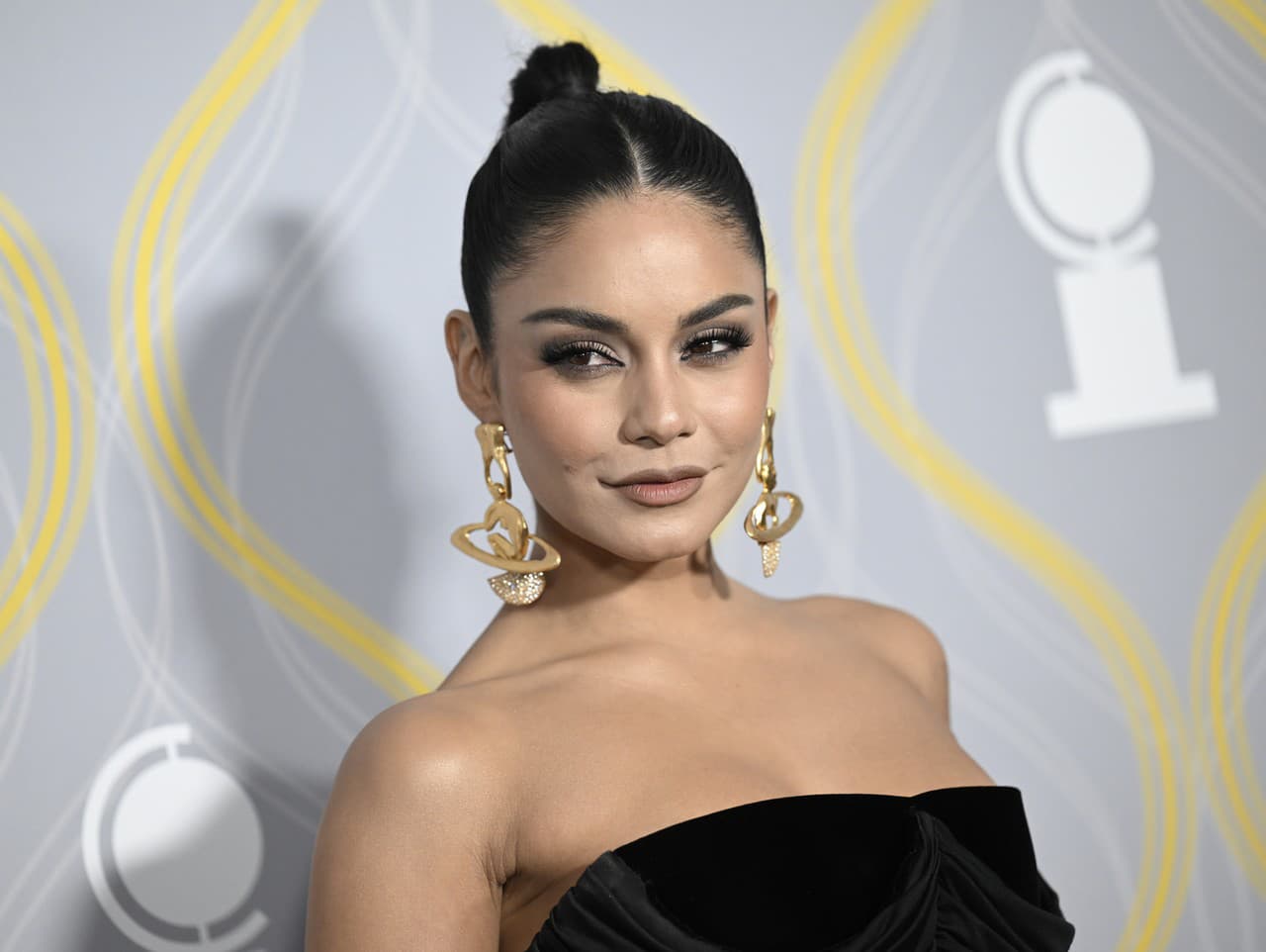 Vanessa Hudgens 