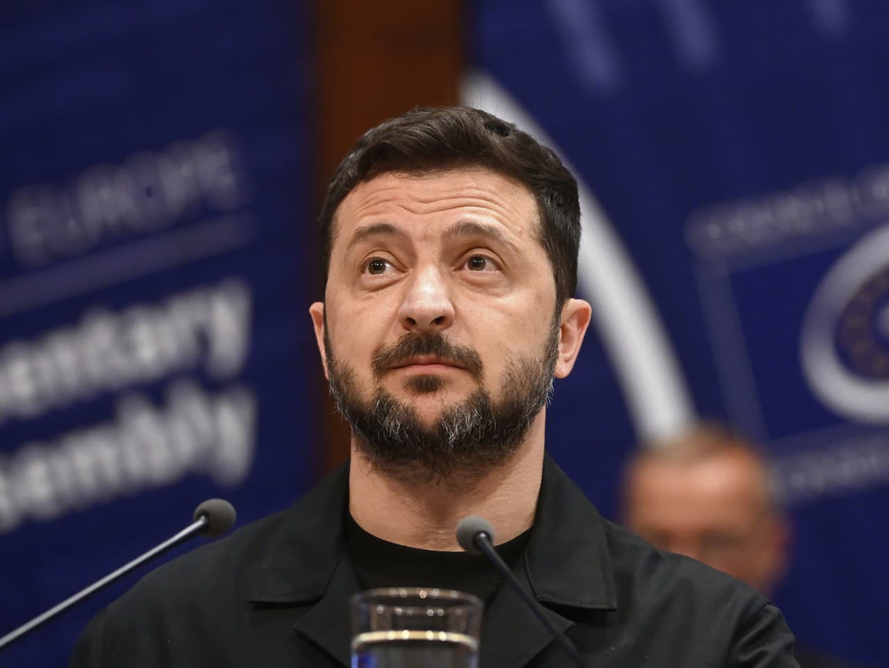 Ukrajinský prezident Volodymyr Zelenskyj počas prejavu v Rade Európy (RE)