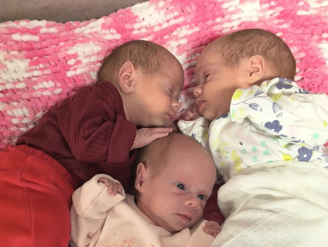 V Košiciach sa v druhej polovici júna narodili jednovaječné trojčatá