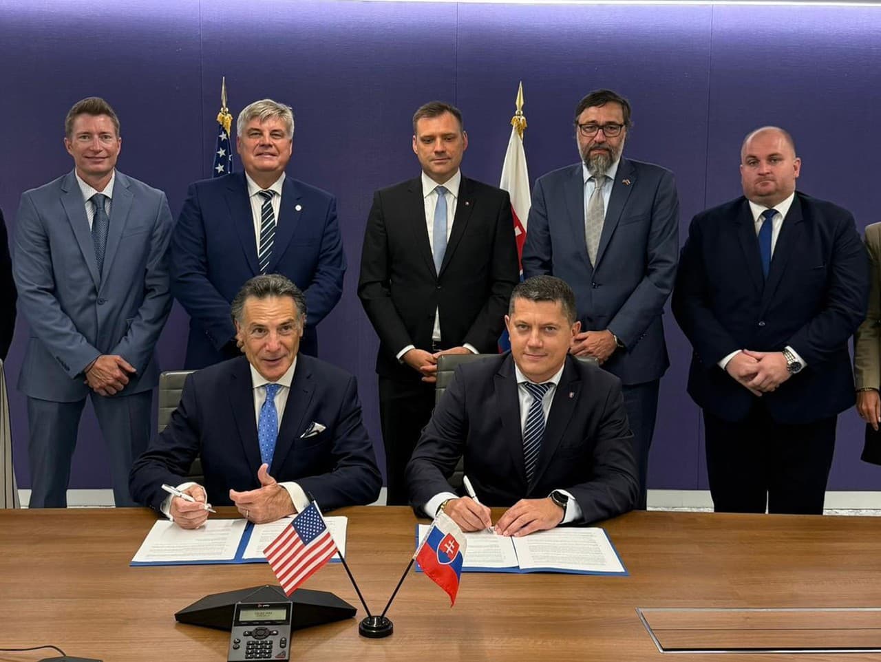 Envirorezort podpísal s Westinghouse dohodu na investíciách stabilizujúcich dodávky elektriny