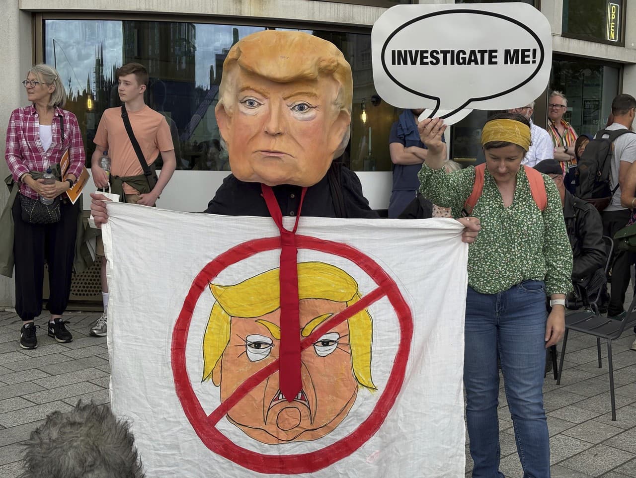 protest proti návšteve Trumpa v Škótsku