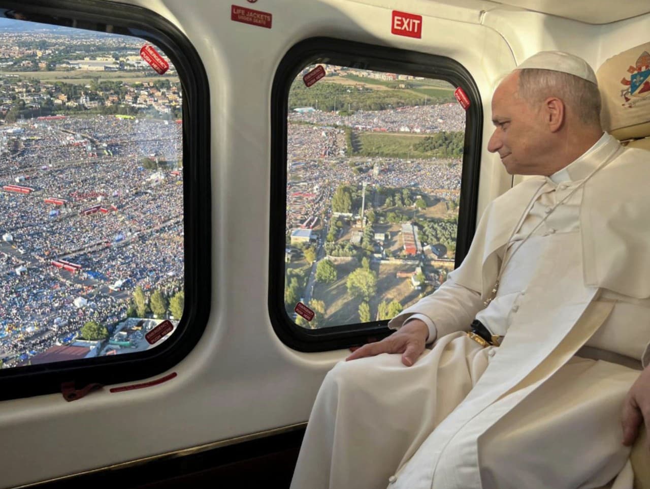 V Ríme sa zišli mladí pútnici zo 146 krajín sveta, ktorí pápežovi pripravili privítanie ako rockovej hviezde