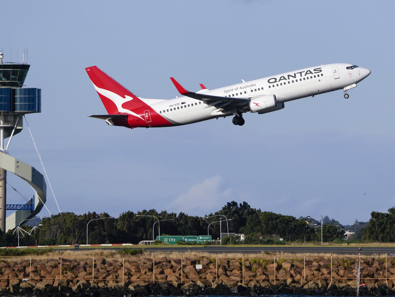 Lietadlo Boeing 737 spoločmosti Qantas odlieta z letiska v Sydney