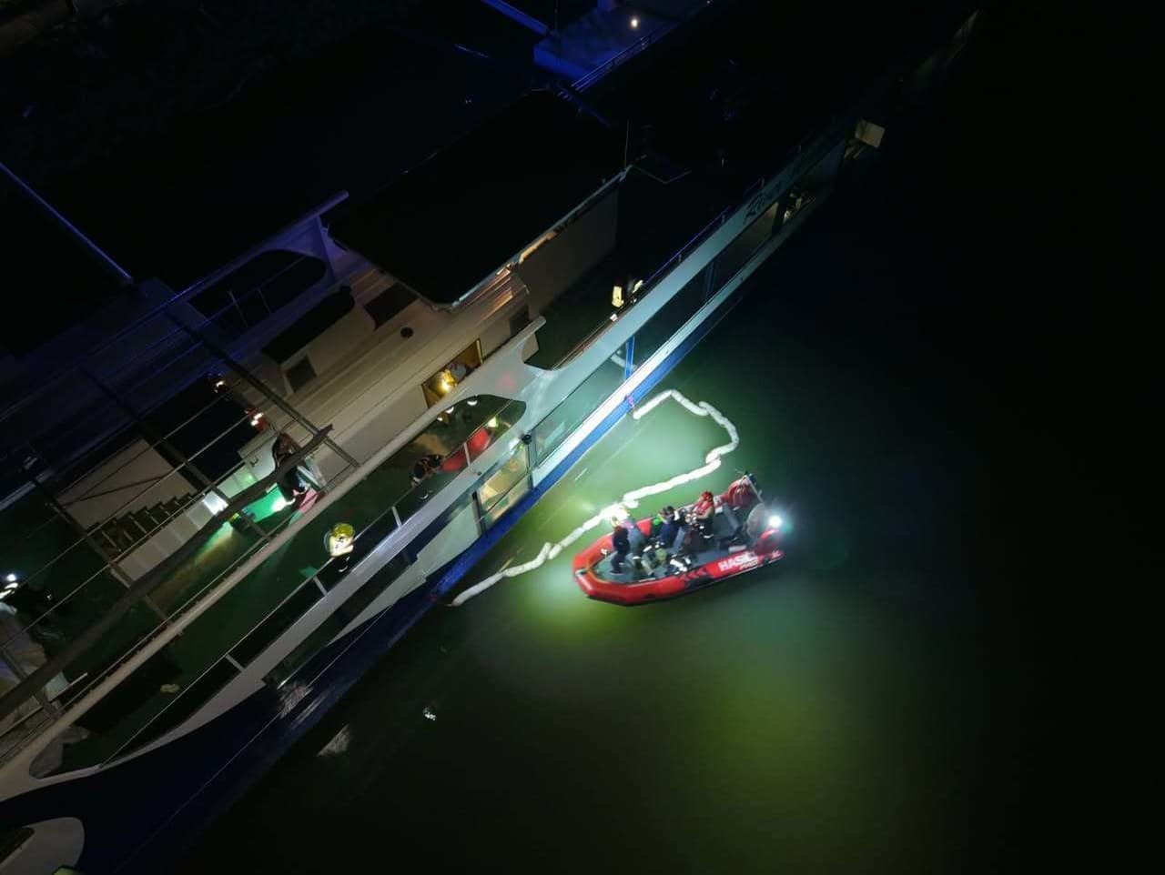 Z odstavenej lode na Dunaji pri Čilistove unikla do rieky nafta