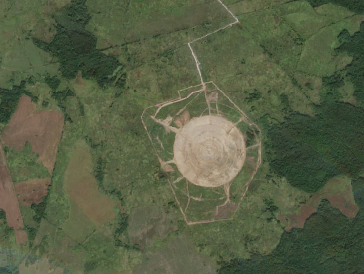 Rusko stavia pri Poľsku obrovskú anténu.