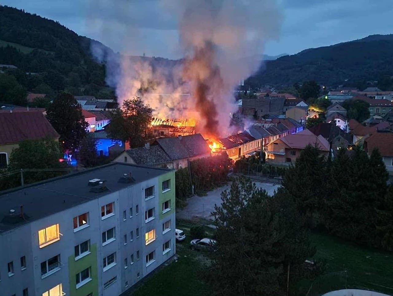 rozsiahly požiar v Dobšinej