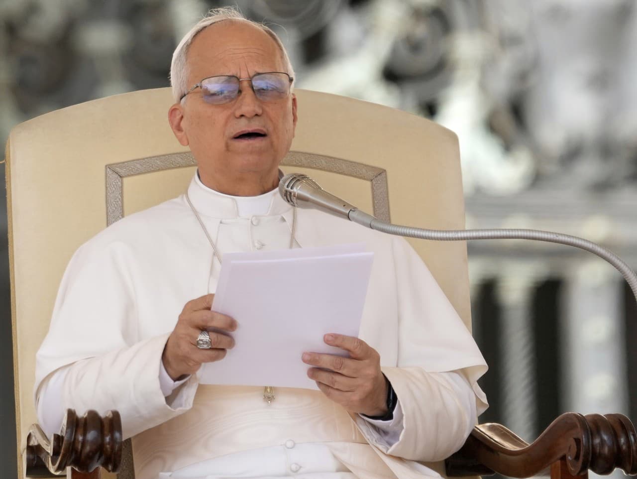 Pápež Lev XIV. na NámestÍ svätého Petra pri príležitosti týždennej generálnej audiencie vo Vatikáne