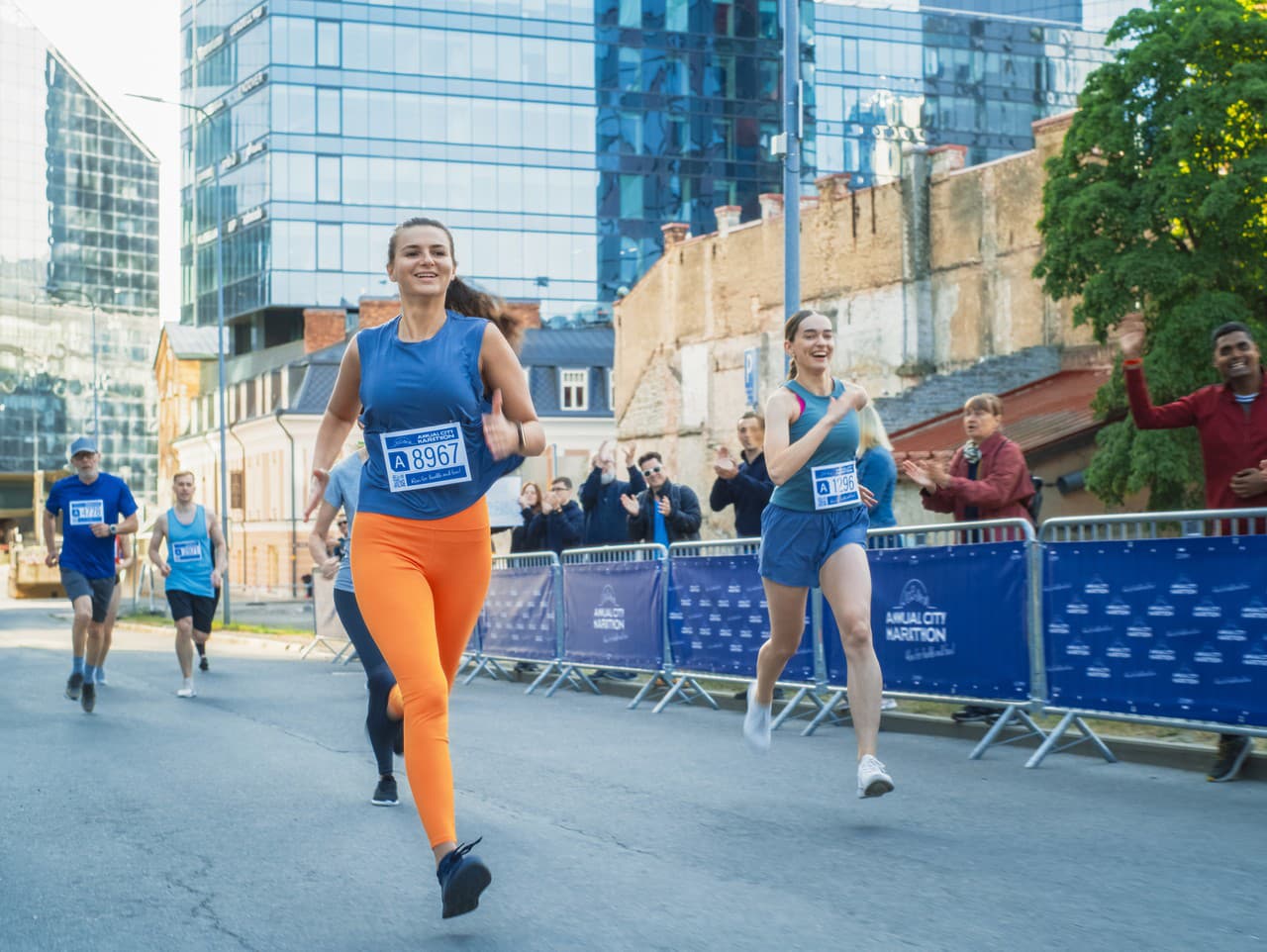 Priateľ jej počas maratónu zjedol občerstvenie.
