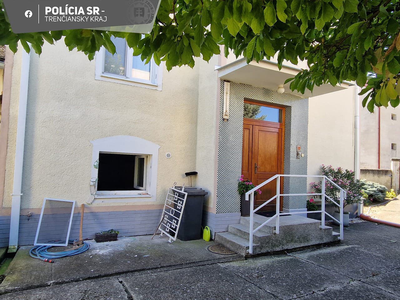 Polícia vyšetruje vlámanie do farského úradu v Hornej Strede.